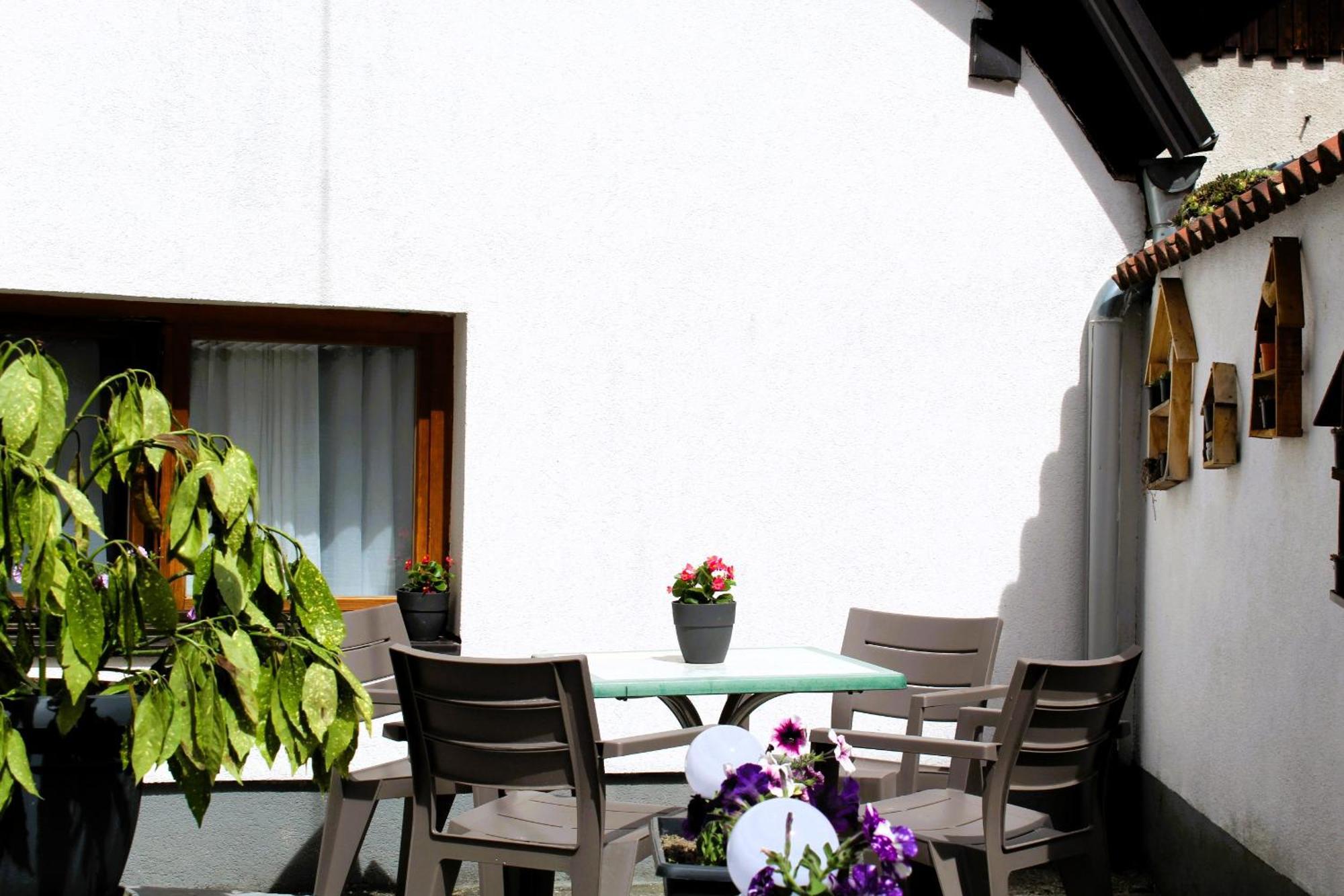 Svila Apartmani Bihać Exteriör bild